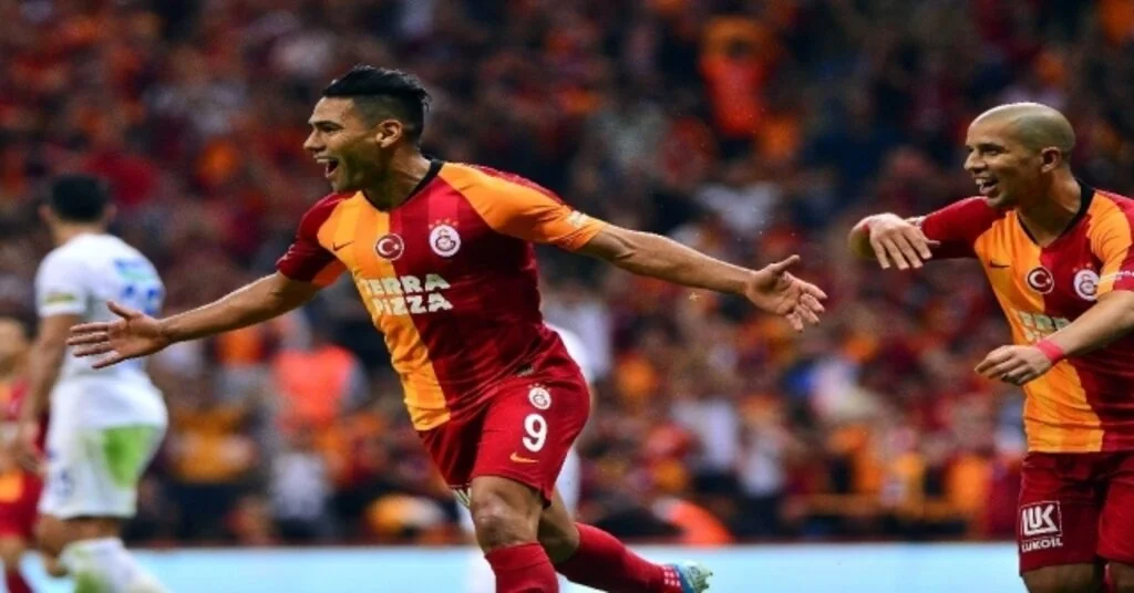 Falcao İlk Maçında Golle Tanıştı