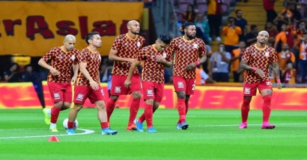Falcao Ve Lemina, Paşa Karşısında 11De