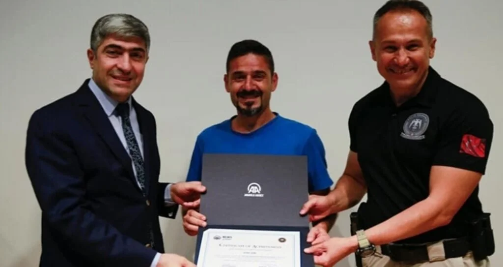 Gazeteci İlyas Gün'e 'Savaş Muhabirliği' Sertifikası