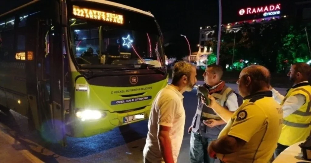 Gebzede Kurallara Uymayan Sürücülere 12 Bin Tl Ceza