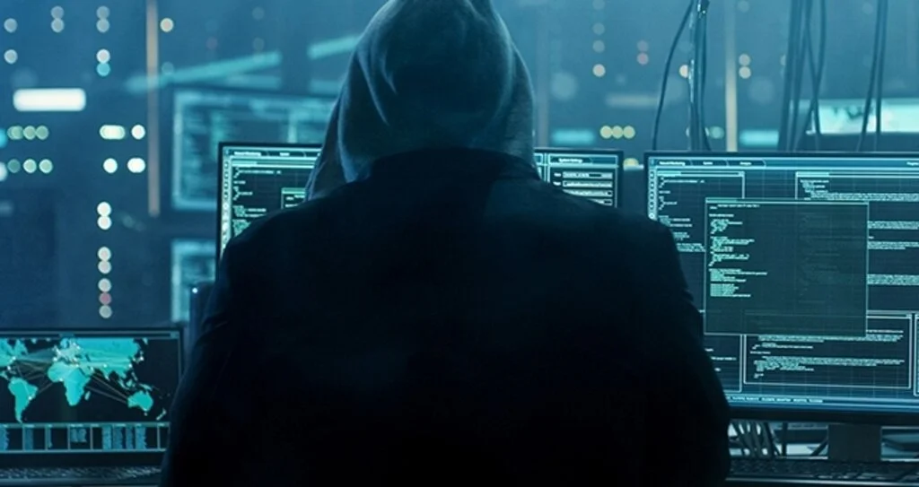 Hackerler 19 yıl boyunca bilgi çalmış