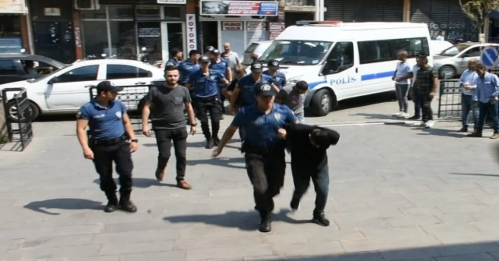 Hastaneden Suçlu Kaçırma Operasyonunda 7 Gözaltı