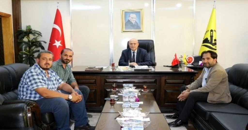 İha Erzincan Bölge Müdürü Akbuğa, Belediye Başkanı Pekmezciyi Ziyaret Etti