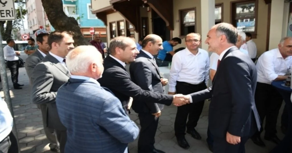 İnegöl Belediyesinden Bin 200 Öğrenciye Kırtasiye Yardımı