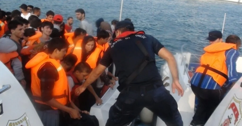 İzmirde 147 Kaçak Göçmen Yakalandı