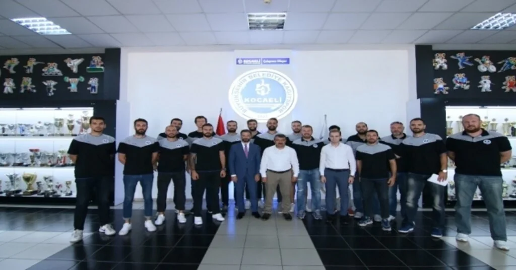 Kağıtspor Basketbolda İmzalar Atıldı
