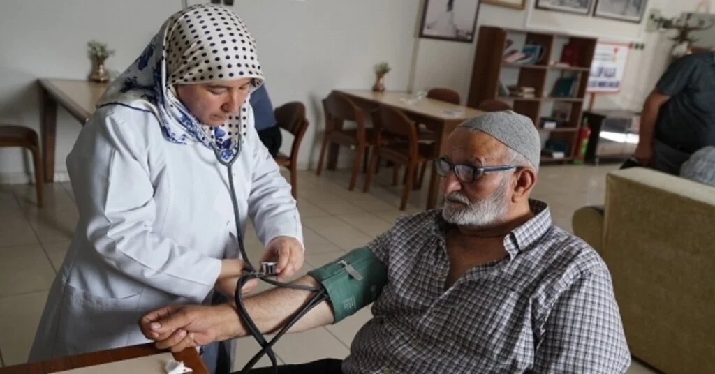 Kahramanmaraşta Yaşlılara Hemşire Desteği Başladı