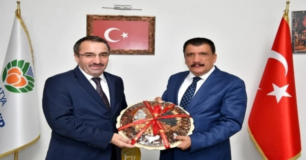 Kamu Hastaneleri Genel Müdürü Atasevenden Başkan Gürkana Ziyaret