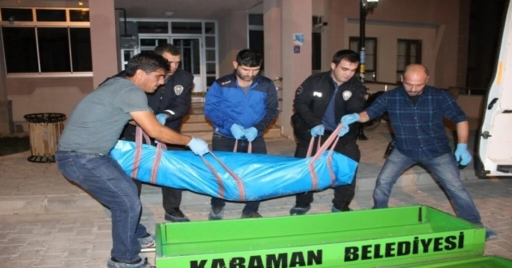Karamanda Merdiven Boşluğuna Düşen Şahıs Öldü