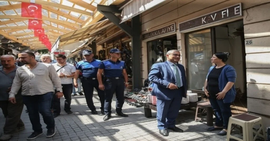 Kavaklar Çarşısının Üstü Kapatılıyor