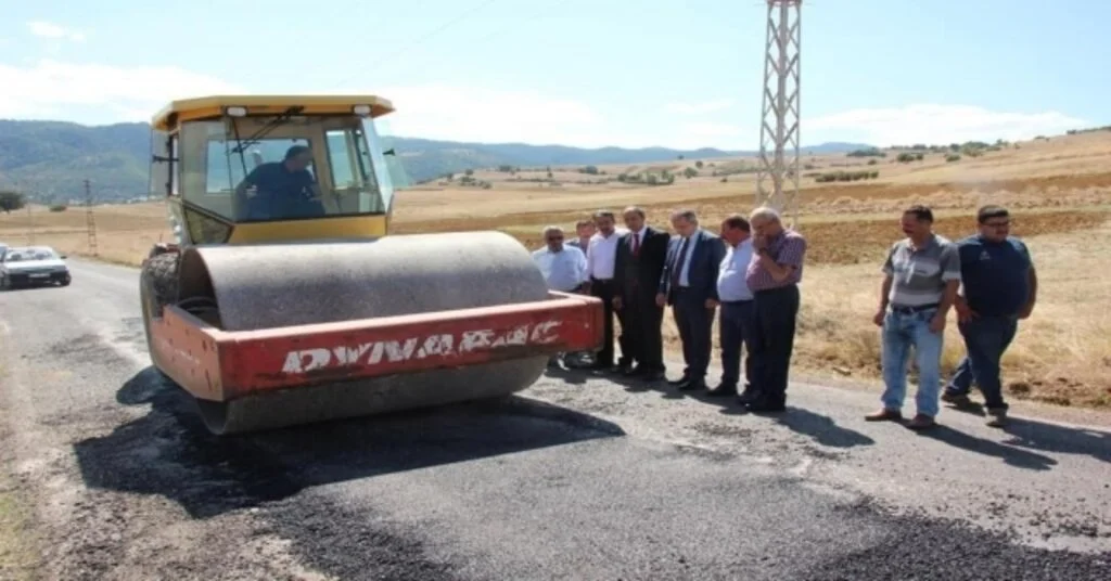Kaymakam Pişkin, Asfalt Çalışmalarını İnceledi