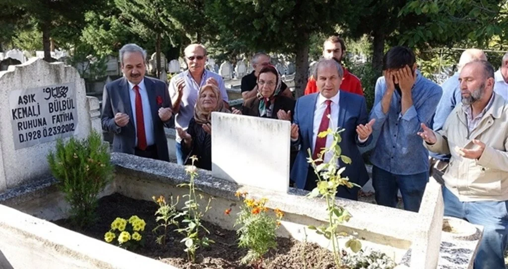 Kemali Bülbül mezarı başında anıldı
