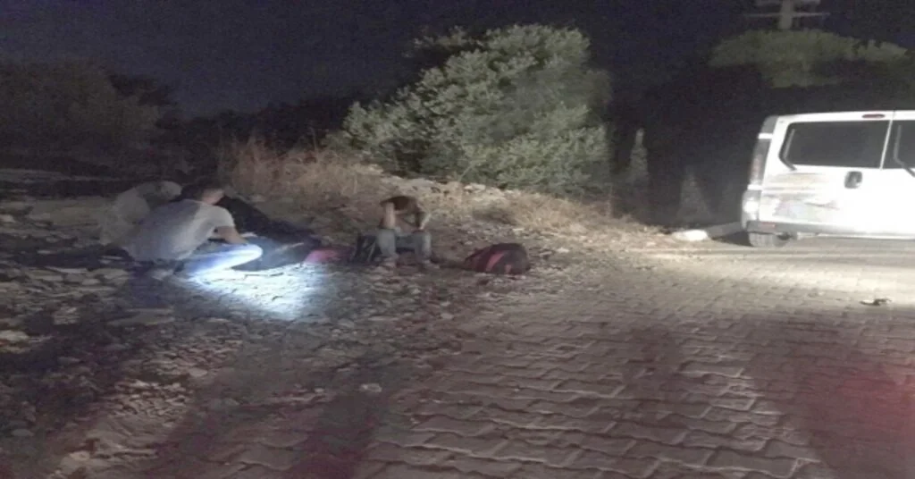 Kuşadası Polisinden Kaçak Göçmen Operasyonu; 13 Gözaltı