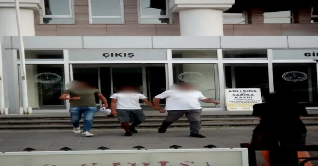 Kuşadasında 4 Evi Soyan Hırsızlık Şüphelisi Tutuklandı