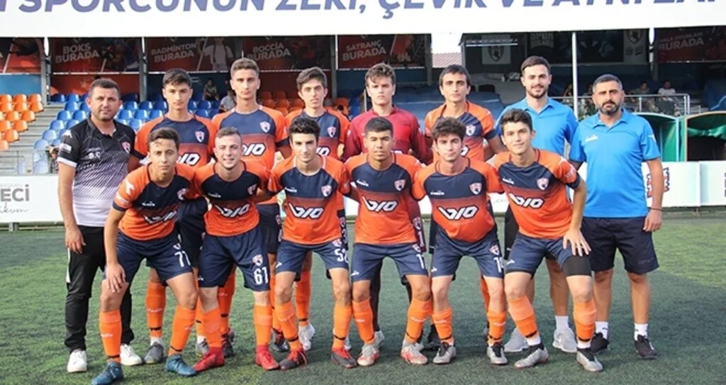 Lider Galibiyetle Başladı