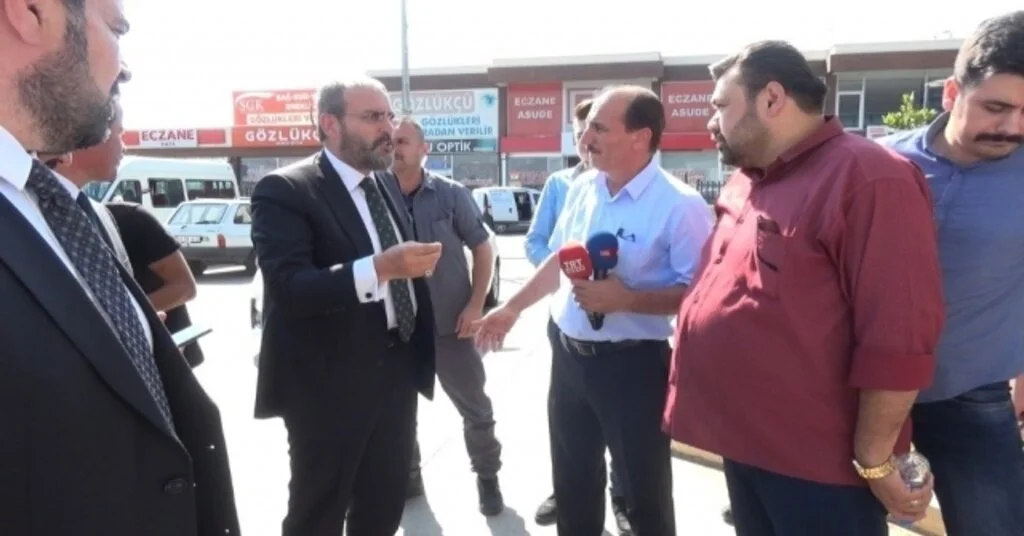Mahir Ünalın Konvoyunda Trafik Kazası: 2 Vekil Hafif Yaralandı