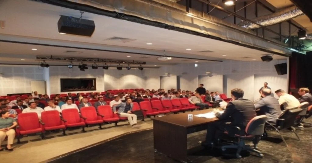 Malazgirtte Okul Müdürleri Toplantısı