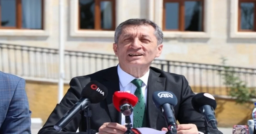 Milli Eğitim Bakanı Selçuk: Okullarımızdaki Her Şey Eğitimin Bir Parçasıdır