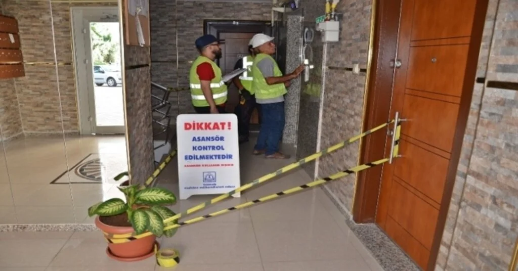 Mmodan Asansör Uyarısı
