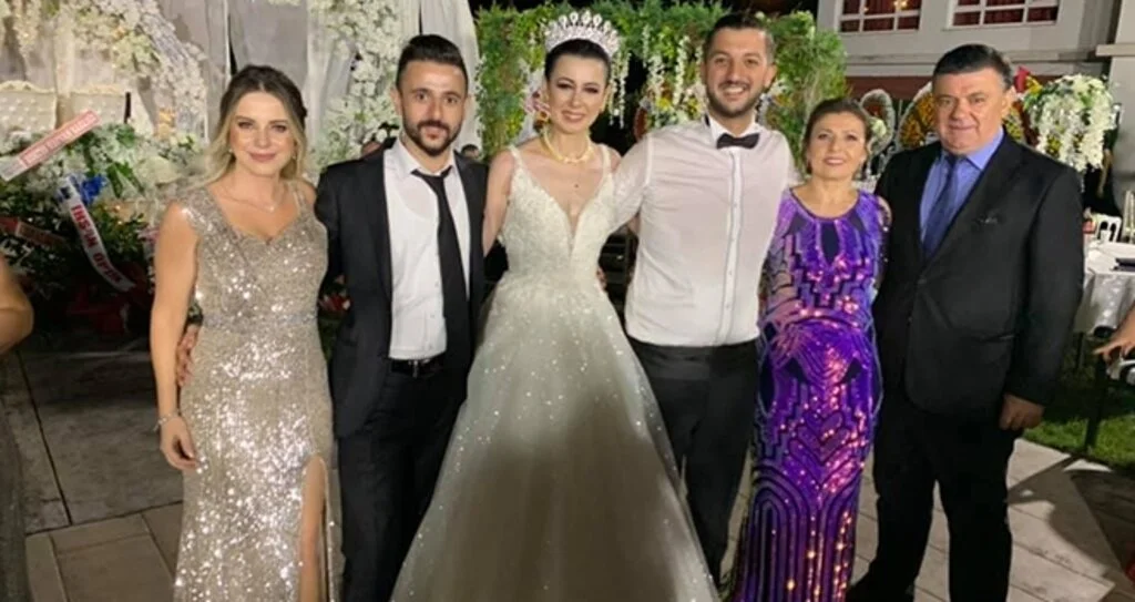 Mutluluğa yelken açtılar