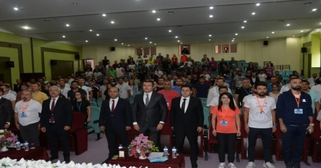 Öğretmenler Erzurumda Oryantiring Kursunda