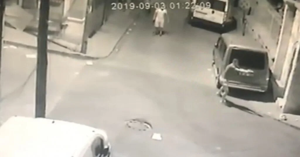 (Özel) Fatihte 18 Yaşındaki Gence Silahlı Saldırı