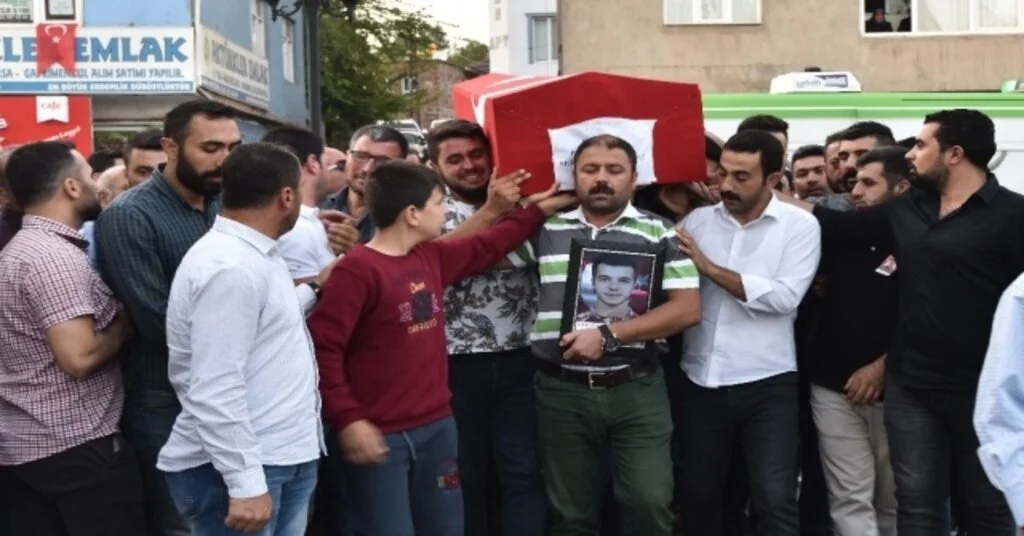 Özel Hareket Polisi Muhammed Mert Altaş Memleketi Ahlatta Toprağa Verildi