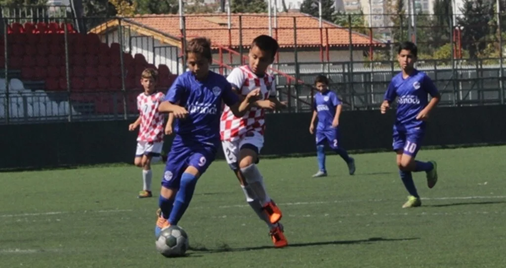 Pınarspor Rahat Kazandı
