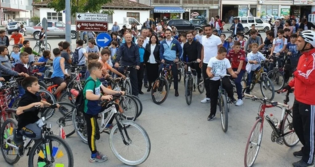 Sağlıklı Yaşam İçin Pedal Çevir