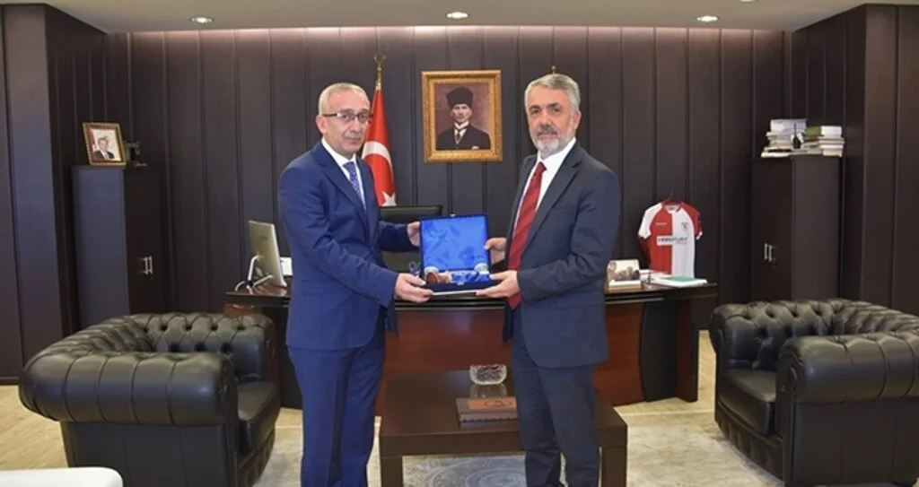 Samsun Eski Emniyet Müdürü’nden Rektör Bilgiç’e Veda Ziyareti