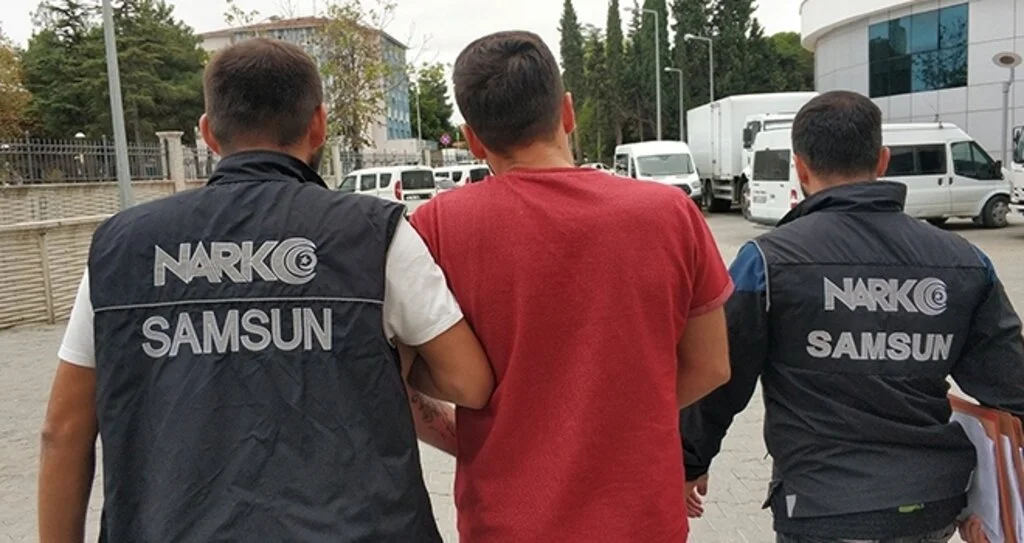 Samsun'da Otobüs terminalinde uyuşturucuyla yakalanan zanlı tutuklandı