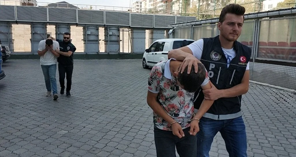 Samsun'da uyuşturucu operasyonu: 3 gözaltı