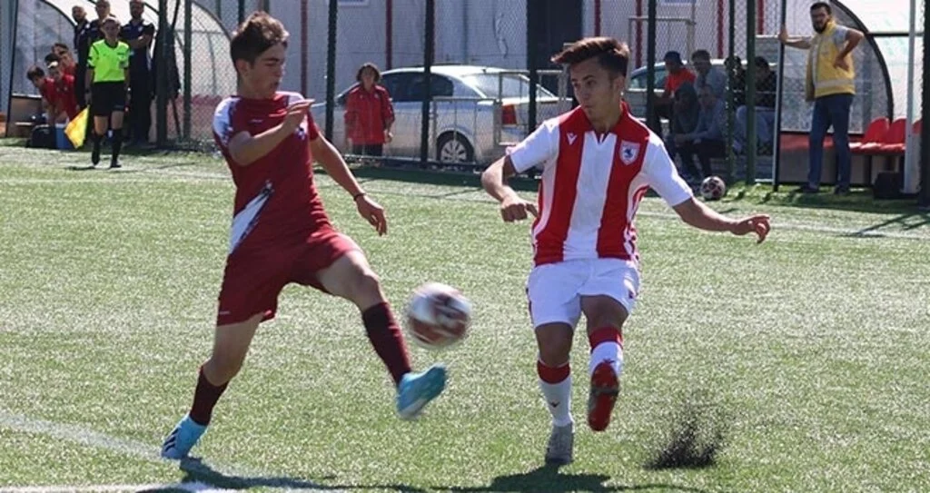 Samsunspor U16 zorlanmadı