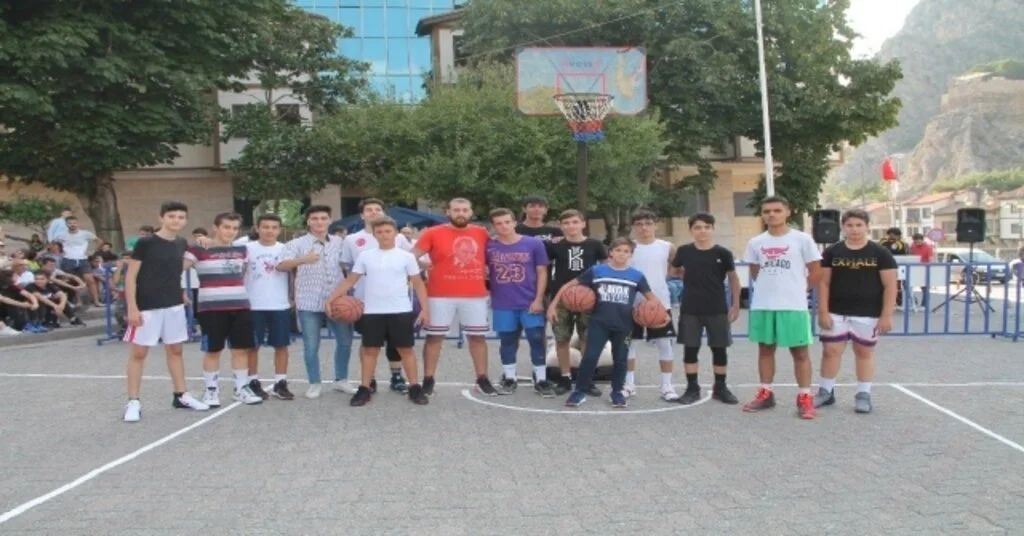 Şehzadeler Sokak Basketbol Turnuvası Başladı