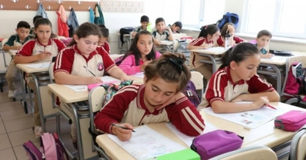 Sivasta 73 Bin 500 Öğrenci Sınava Girdi