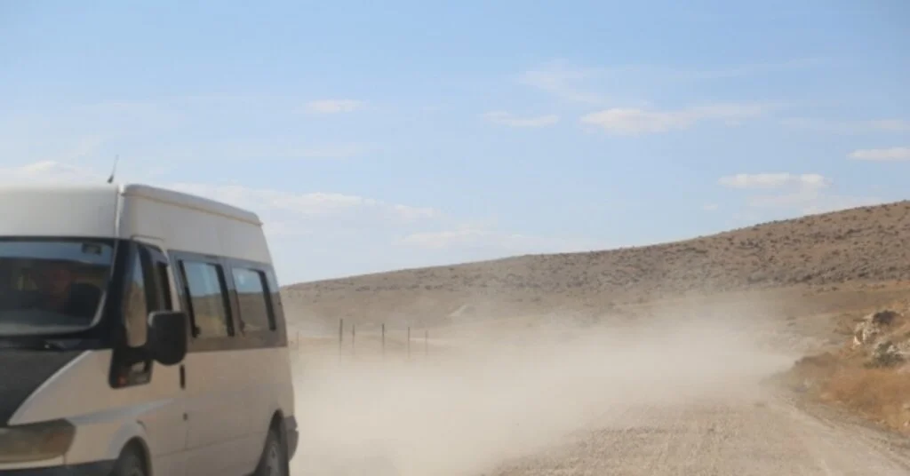 Sivrihisardan Büyükşehir Belediyesine Yol Eleştirisi