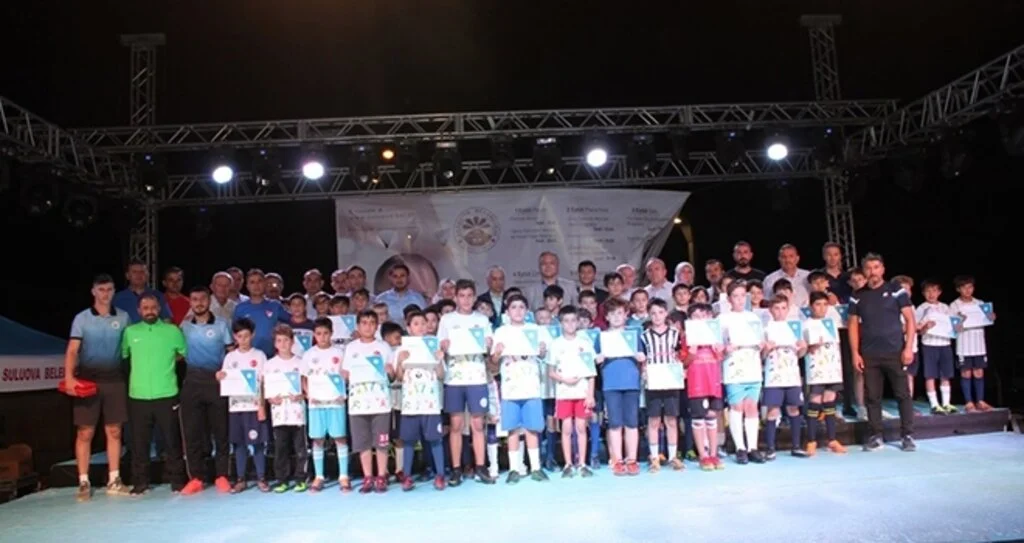 Spor okuluna görkemli kapanış