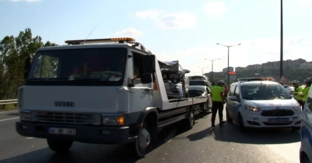 Tem Otoyolunda Zincirleme Trafik Kazası