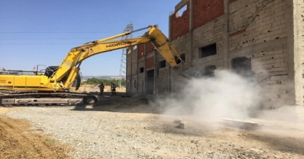 Terminal Caddesinde Yol Genişletme Çalışması