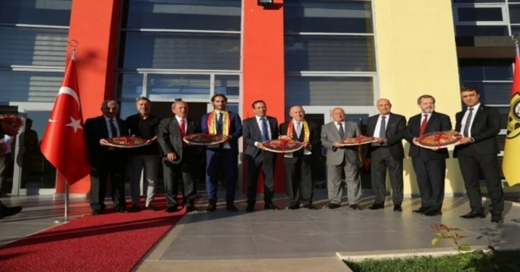 Tff Başkanı Özdemirden Yeni Malatyasporda Ziyaret