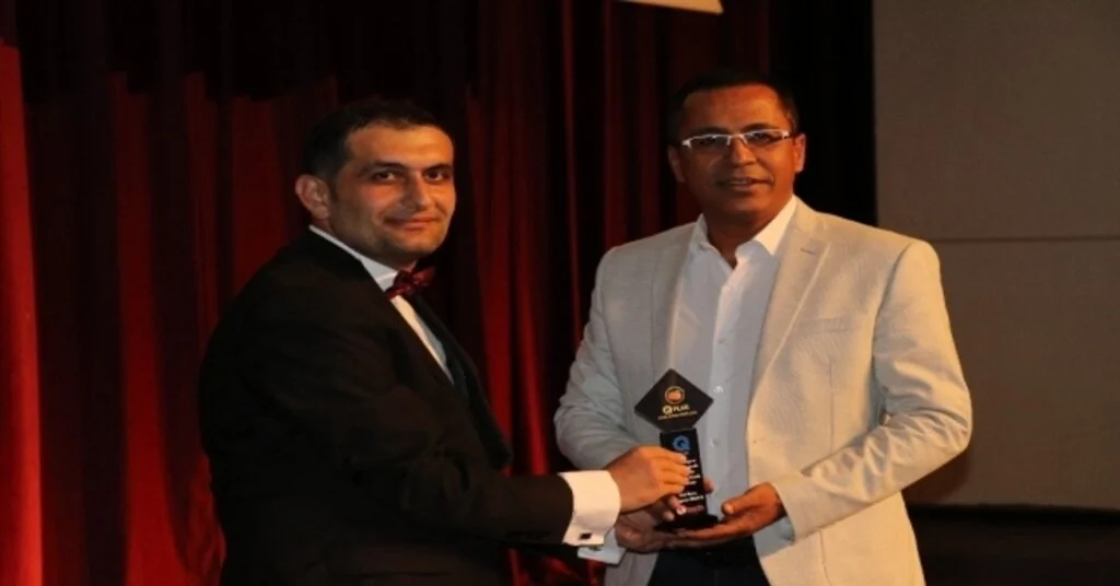 Tgrt Haber Ve Türkiye Gazetesine Altın Kayısı Ödülü