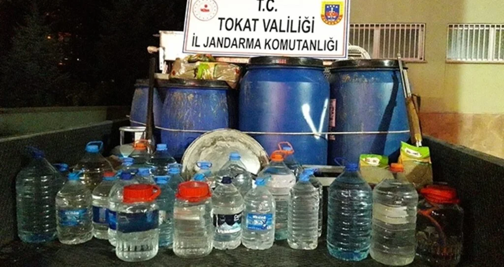 Tokat'ta kaçak  içki operasyonu