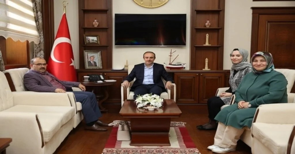 Trabzon Valisi Ustaoğlundan Vali Cüneyt Epcime Ziyaret