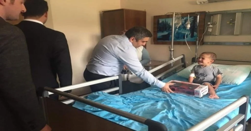 Tutak Kaymakamı Karaaslandan Hastalara Moral Ziyaret