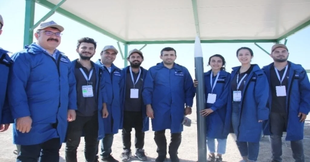 Tuz Gölünde Roket Yarışları Nefes Kesti