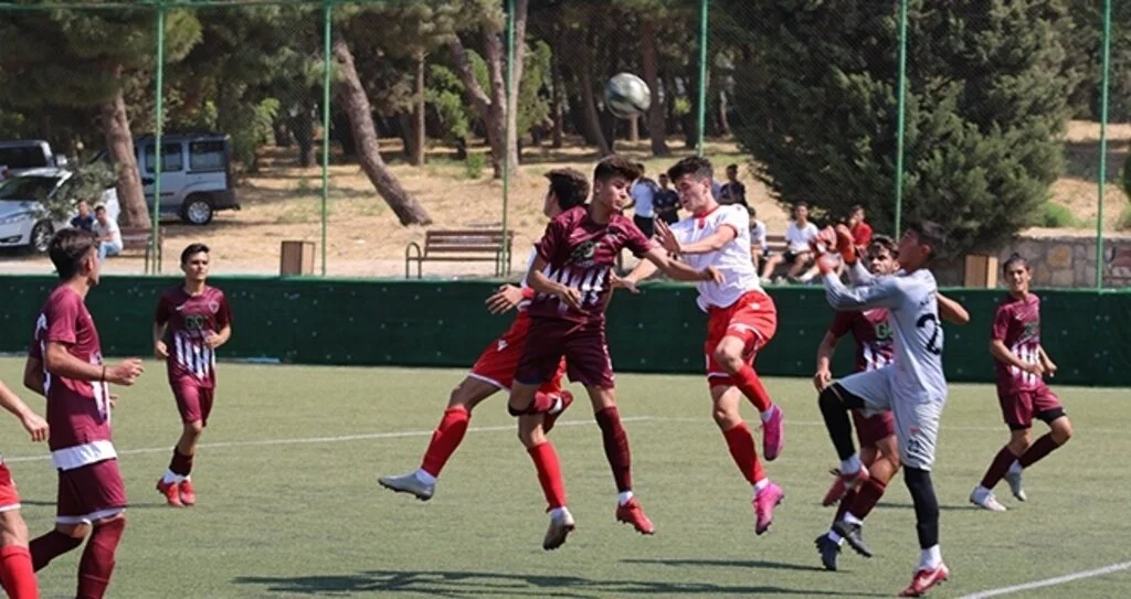 U17'ler Mağlubiyetle Tanıştı