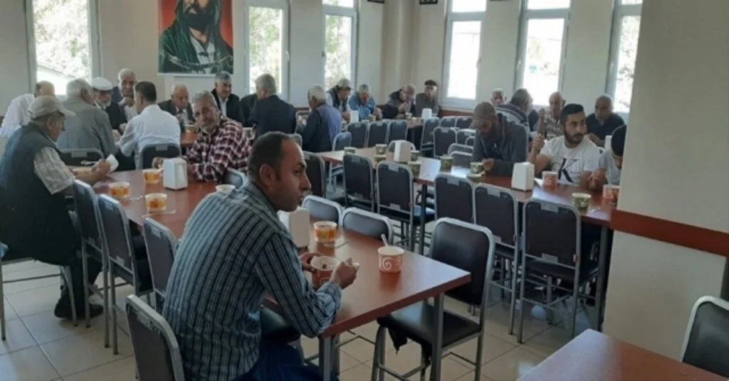 Ulaşta Aşure İkramı Yapıldı
