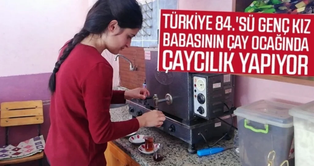 Üniversite mezunu ve KPSS 84.'sü genç kız, babasının çay ocağında çaycılık yapıyor