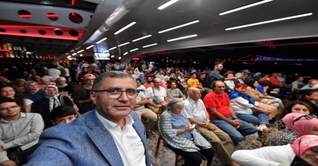 Üsküdar Valide Sultan Gemisinde Musiki Konserine Yoğun İlgi