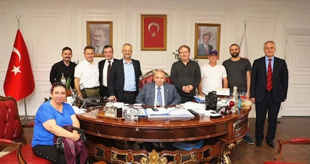 'Yerel medyayı önemsiyorum'